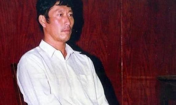 女儿给狱中父亲写了封信,看完后瞬间泪崩,出狱后一年接连杀15人