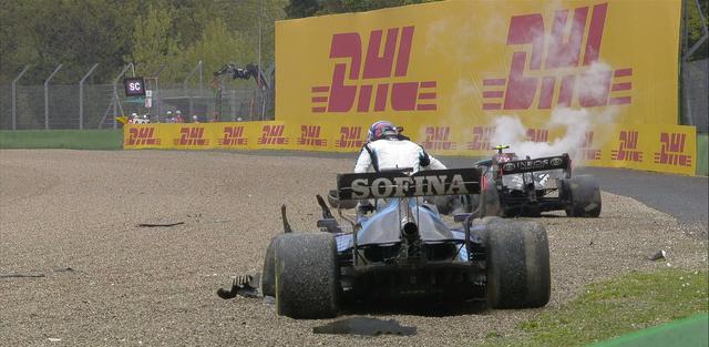 李慕豪|有史以来正赛出现红旗次数最多的一年！盘点2021赛季F1的7次红旗