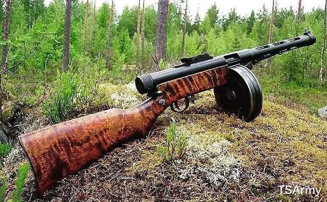 冲锋枪|盘点二战期间25种著名单兵自动武器