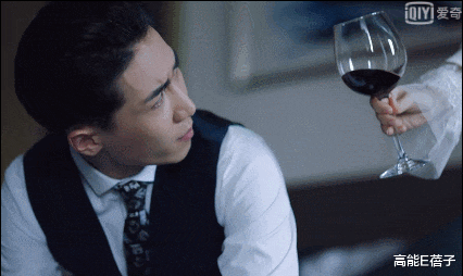 高能E蓓子 不要随便借身份证！你有可能卷入上亿大案！