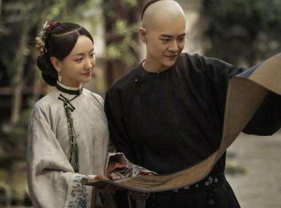 街拍|豆瓣从5.2直降到2.8，虐猫事件之后，《当家主母》不值得看了？