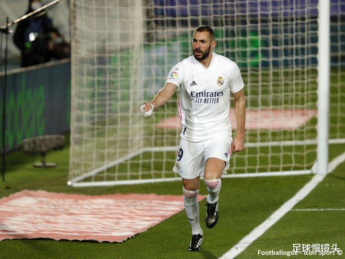 皇家马德里|2-0！1-0！皇马神了，法国巨星创4大纪录+16年神迹，齐达内淡定