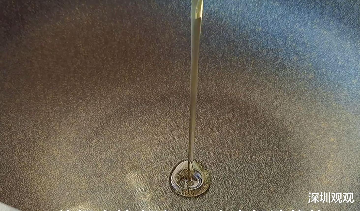 深圳观观 简单！用饺子皮做沙琪玛：酥脆，香而不腻，虽油炸，但一点不吸油