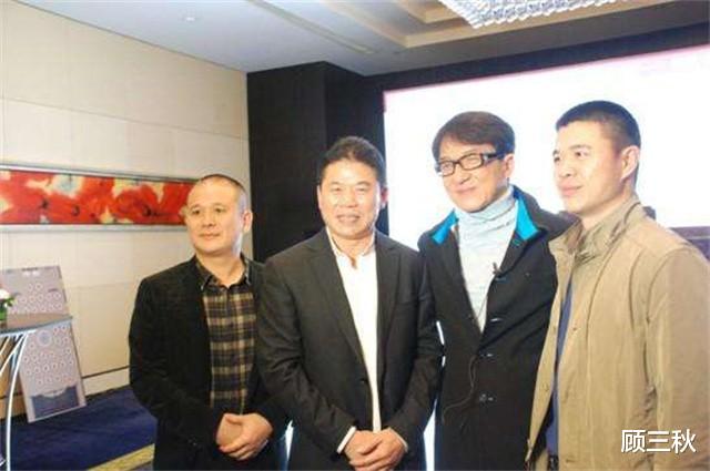 成龙|成龙同父异母的大哥，7岁时被父亲抛弃，73岁第一次见到明星弟弟