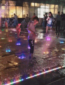 神回复 神回复:远古时代有没有动物是把人类当猎物的?