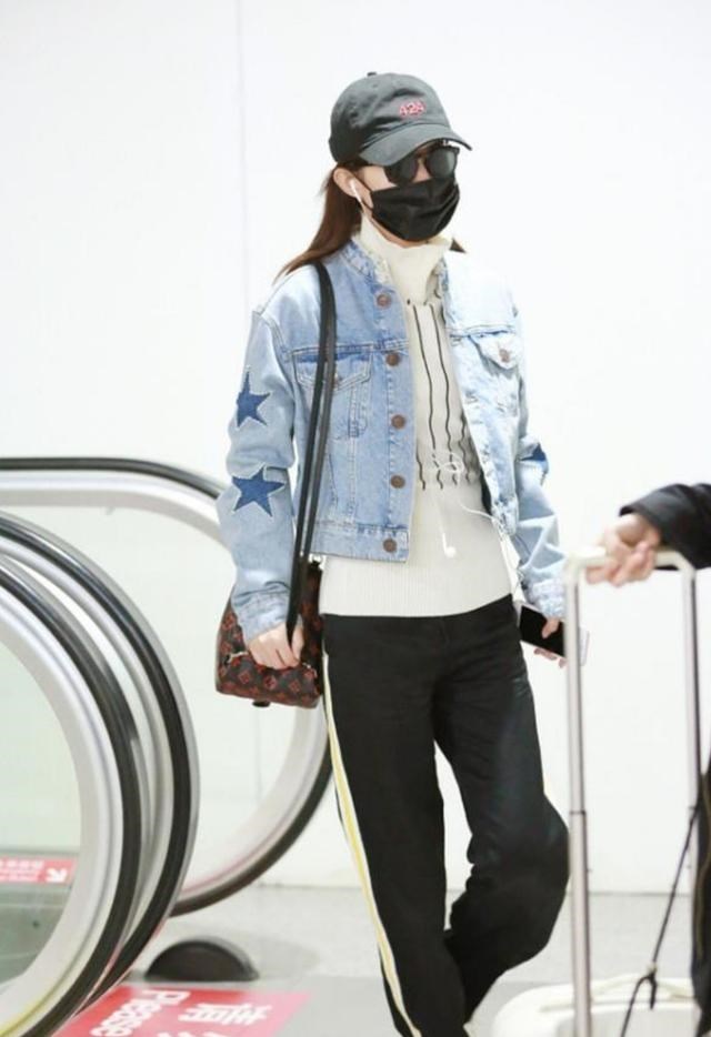 赵丽颖|赵丽颖气质比以前好多了，穿运动装也不会土，很有时尚女王的风范