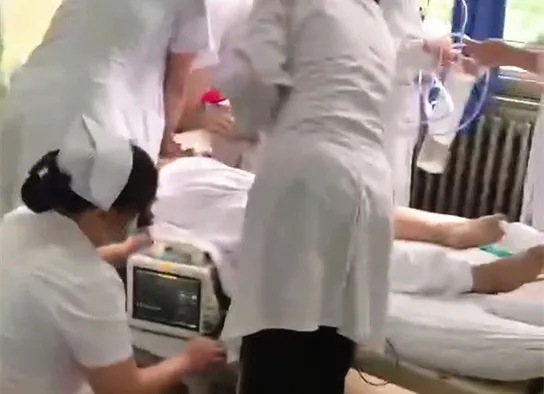 民警 邢台女子嗓子疼，在人民医院治疗次日死亡！