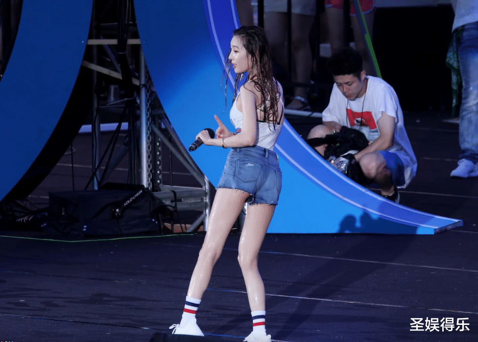 演唱会|宣美欧尼的演唱会火了!却不是胜于“歌曲造诣”,而是“卖肉”?