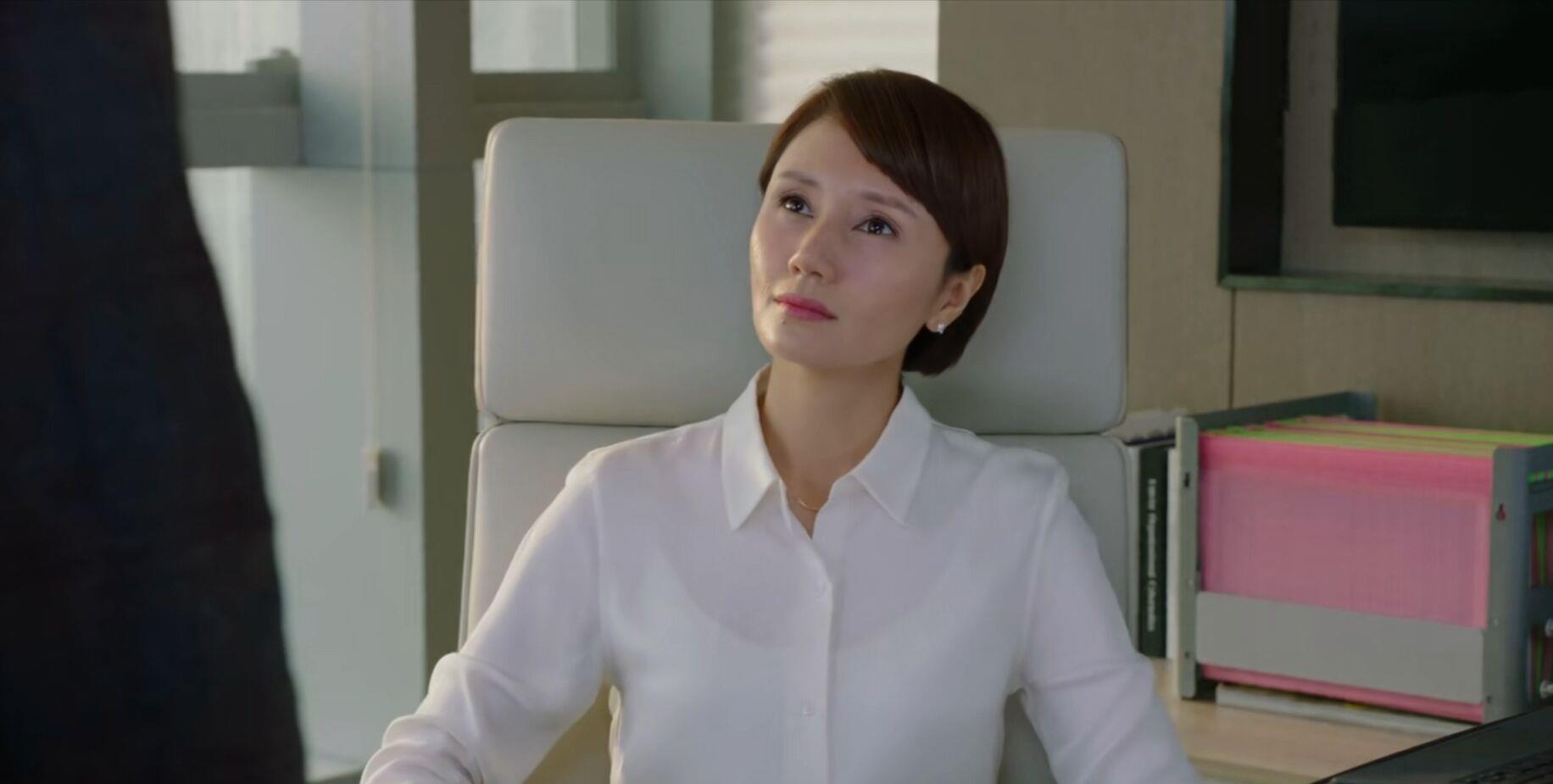 闫妮|《突围》首播热度第一，闫妮演技差评，没有对比就没有伤害