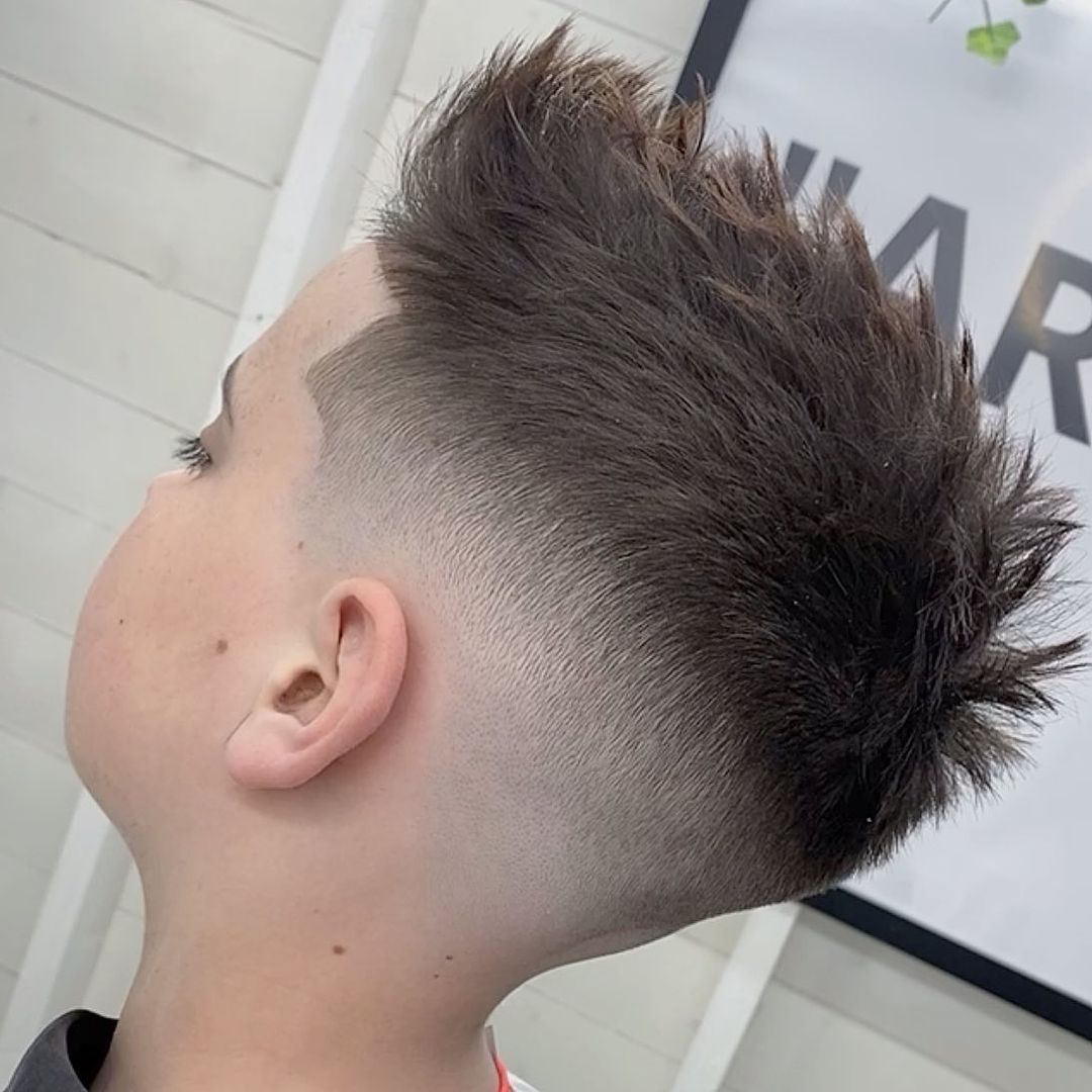 旗袍|新时尚小帅哥发型，越剪越有型，妈妈们请为你儿子收藏了