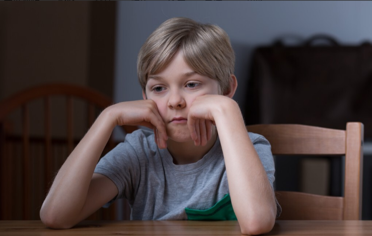 男孩养育记|我的爸爸,不家暴,不出轨,赚的钱都给妈妈,但他不是个好爸爸