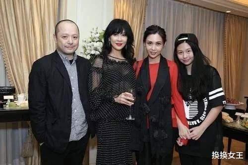 家族荣耀|他白手起家年赚36亿！娶到被王晶捧红的著名艳星，堪称人生赢家