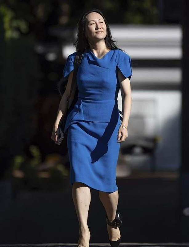 西装|孟晚舟打扮时尚出庭，一袭红裙展现职场女性霸气，逆境仍魅力十足