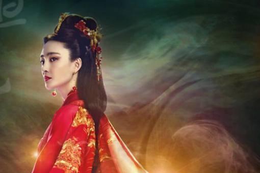 妲己|“妲己”成妖：吴谨言靠换装、张馨予靠化妆，而她俩只需装柔弱