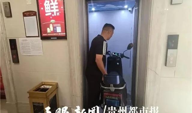 貴州都市報 紫林庵路面仍在搶修 預(yù)計明天凌晨三四點通車