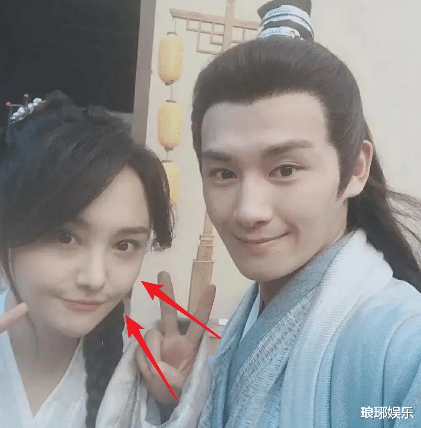 郑爽|郑爽新剧被AI换脸，《东宫》女主捡便宜，郑爽小号发8个字回应