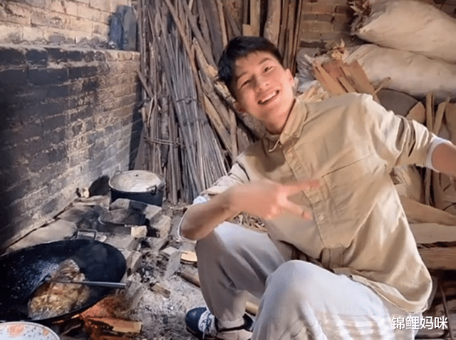 锦鲤妈咪|值得！95后男生毅然当“乡村教师”，了解原因后方知他有多温暖