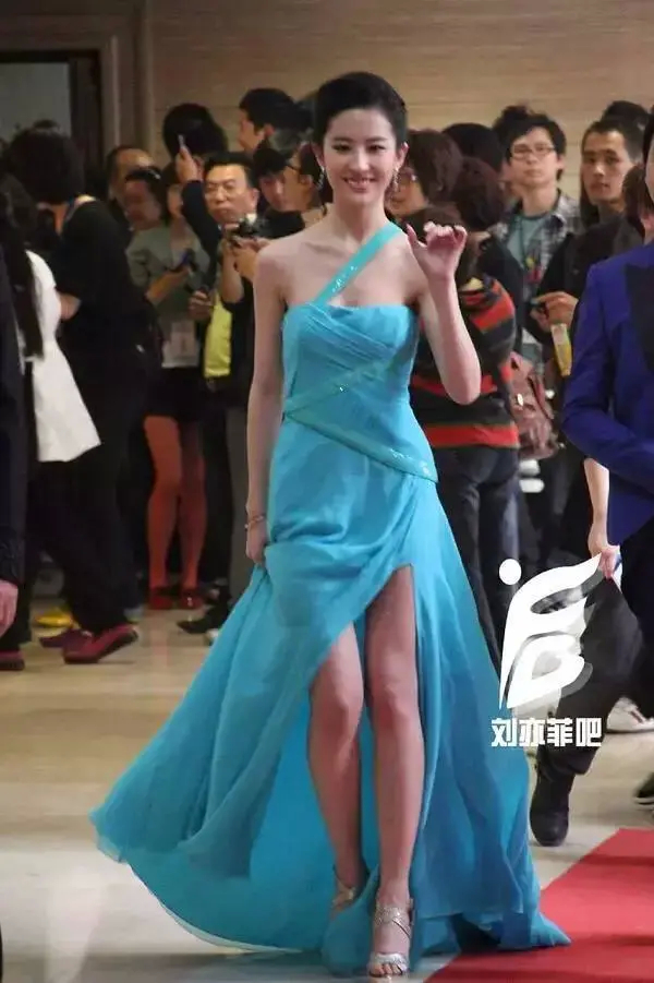 刘亦菲|刘亦菲“天仙人设”翻车，沦为全网笑话？