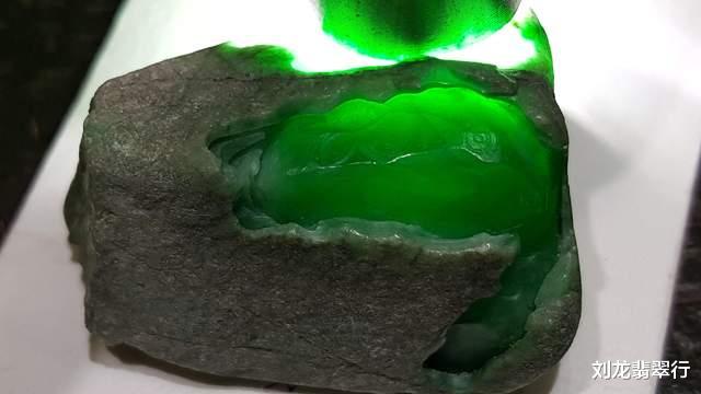 翡翠|翡翠的“种不裹地，地不裹种”是什么意思？