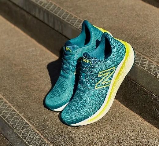 跑鞋|披着缓冲外衣的支撑系跑鞋：新百伦Vongo v5评测