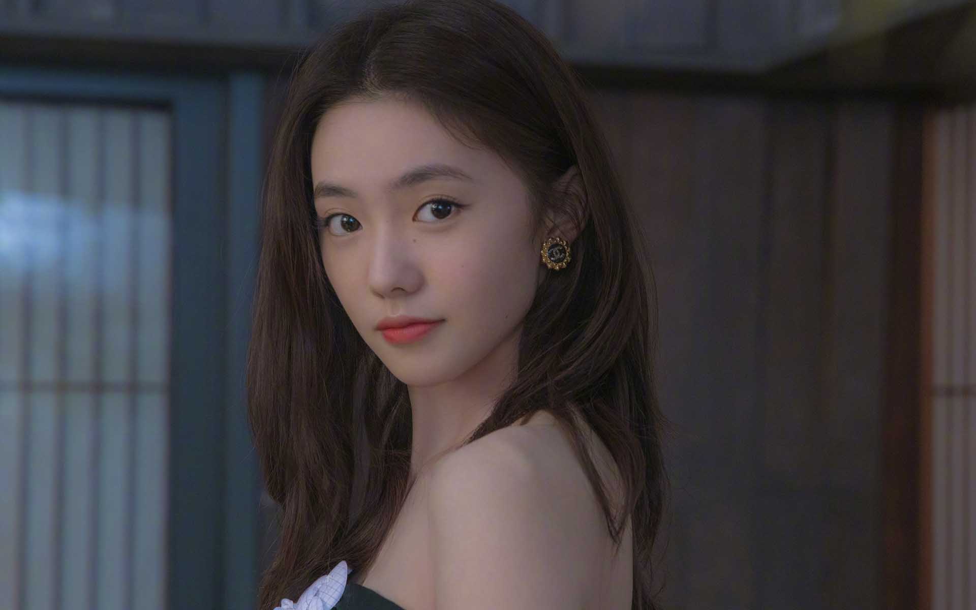 张子枫|张子枫比刘浩存更毒？再传阴谋论，影后提名的三人皆为张子枫陪跑