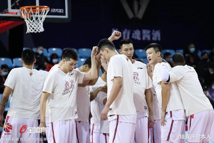 胡明轩|12中10轰27分！胡明轩高效爆发，威姆斯14+15，杜锋变阵大获成功