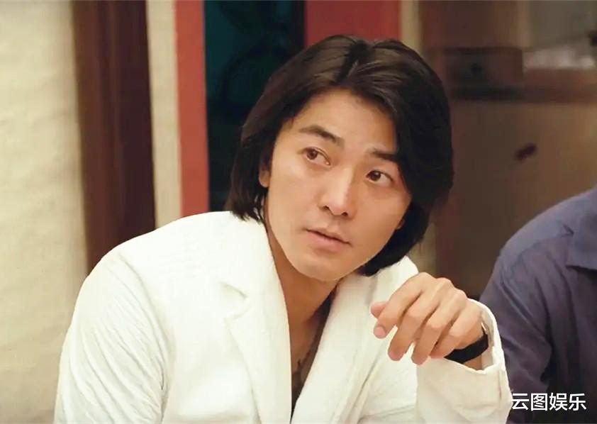 罗云熙|54岁郑伊健出席活动，与钱小豪钱嘉乐兄弟同框，三大男神冻龄有术