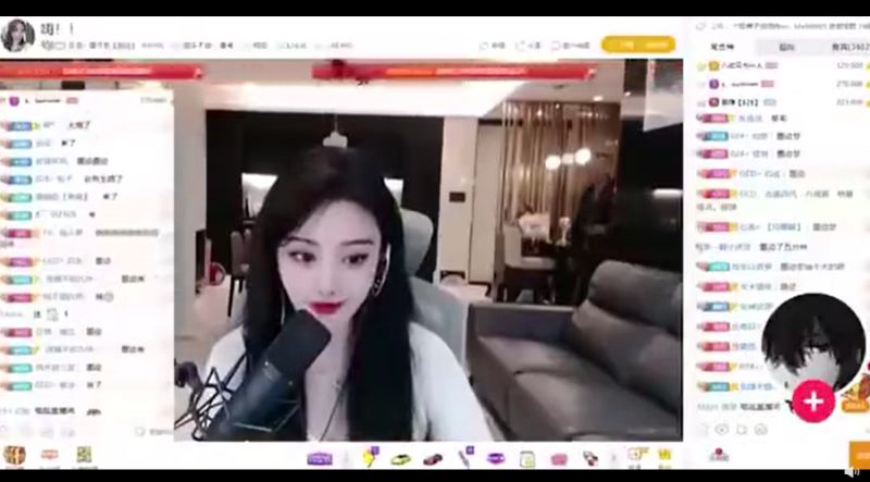 |直播中「睡袍男」突闯入，人气网红美女3度改口：修水管的