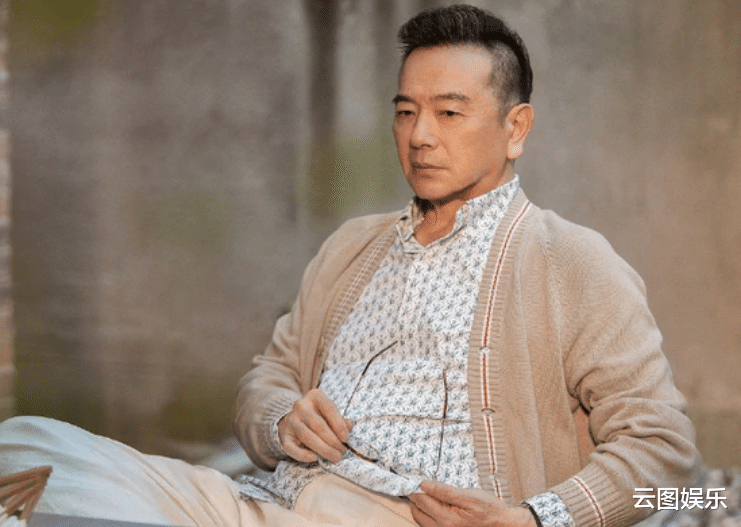 66岁港星顾冠忠宣布当网红!被赞普通话很标准,已移居内地数月