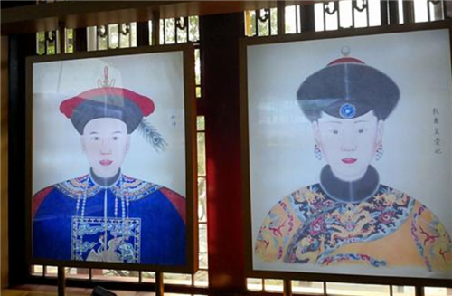 和珅|和珅自尽前，拿出乾隆赐的“免死金牌”，发现上面只写了这三个字