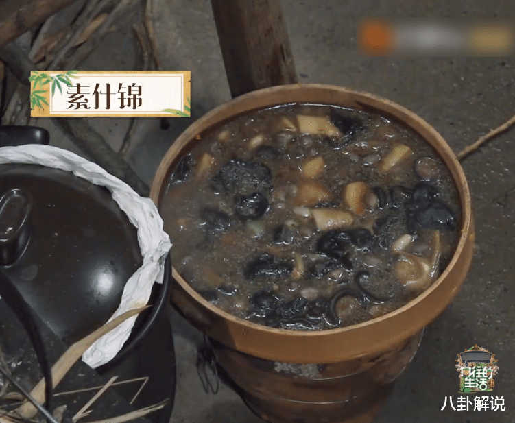 张艺兴|张艺兴把师父的菜毁了，看到黄磊的态度，有没有责怪一目了然