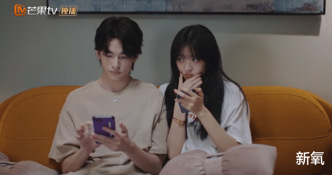 周雨彤|挤地铁还因为不加班被辞退，她应该是娱乐圈里最懂我们的人了吧