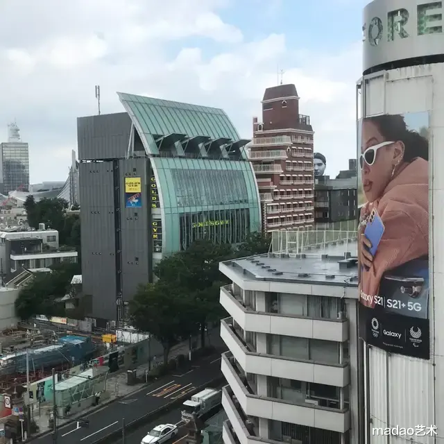 设计师已经不止接地气，都开始接地府了，让你知道什么叫作惊悚