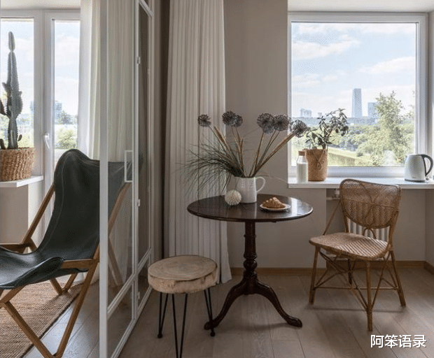 58岁阿姨住24㎡公寓，那叫一个干净，拍照给你们瞧瞧！真心羡慕！