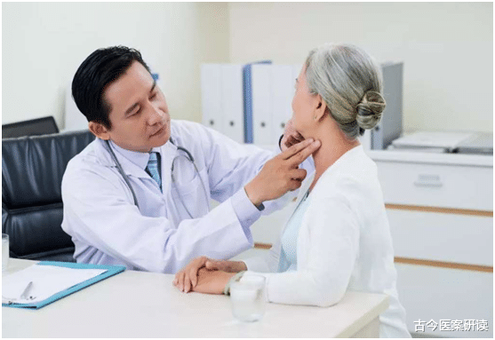 医生|52岁阿姨紧急入院,甲状腺结节转癌,医生:一把年纪怎能如此放纵