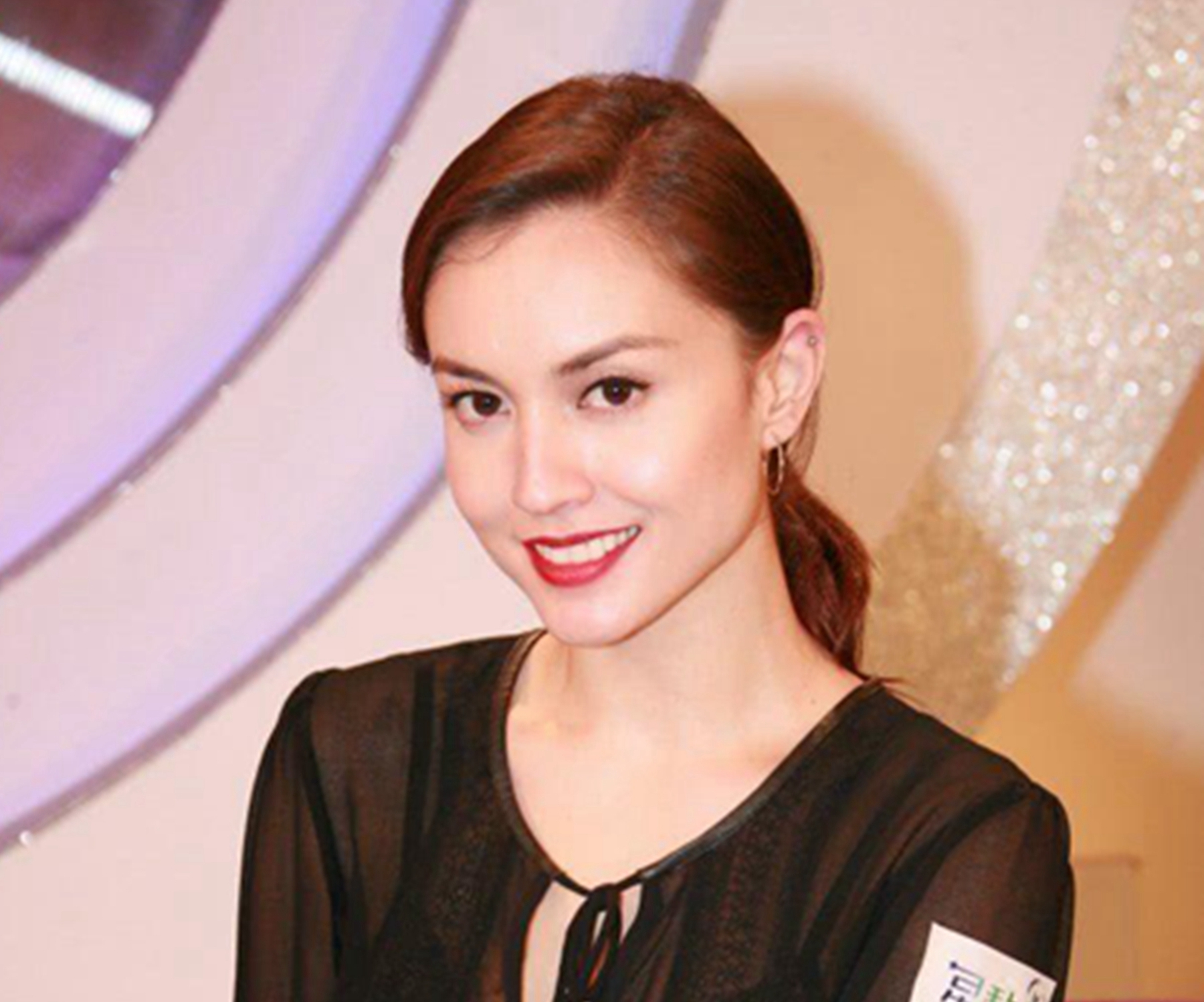 范晓萱|最强小三:逼正室离婚,五年3胎获五亿财产,向太劝她趁年轻嫁人