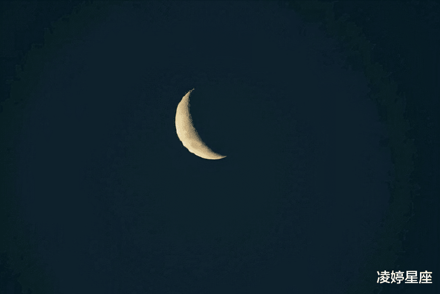 凌婷星座 偶尔想起，却一直在意，水瓶座的热情背后，有许多搁置心底的在乎