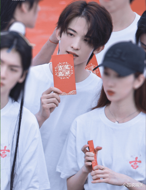 天官赐福|《天官赐福》定妆照公开!站姐晒路透图被骂,粉丝都不敢认领