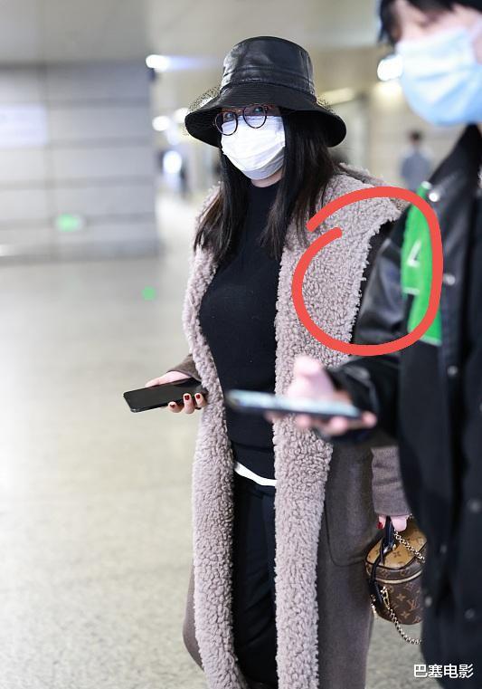 街拍|明星街拍丑态百出：尹正像大妈，陈志朋乡土风，吴宣仪一言难尽