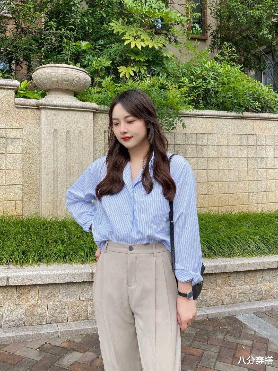 八分穿搭|衬衫的“高级穿搭”长这样，搭配西装裤利落干练，知性优雅