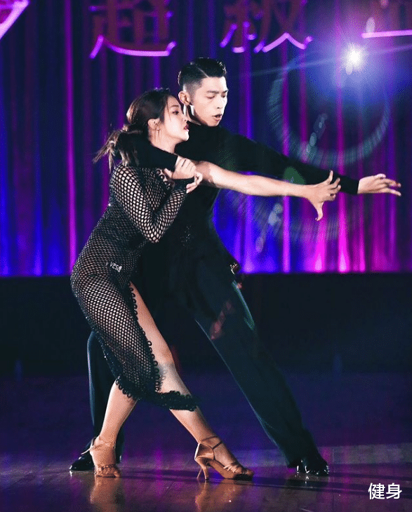 国标舞|赖慧如怀孕暴肥30公斤，瘦回「小辣椒」，靠国标舞找回信心