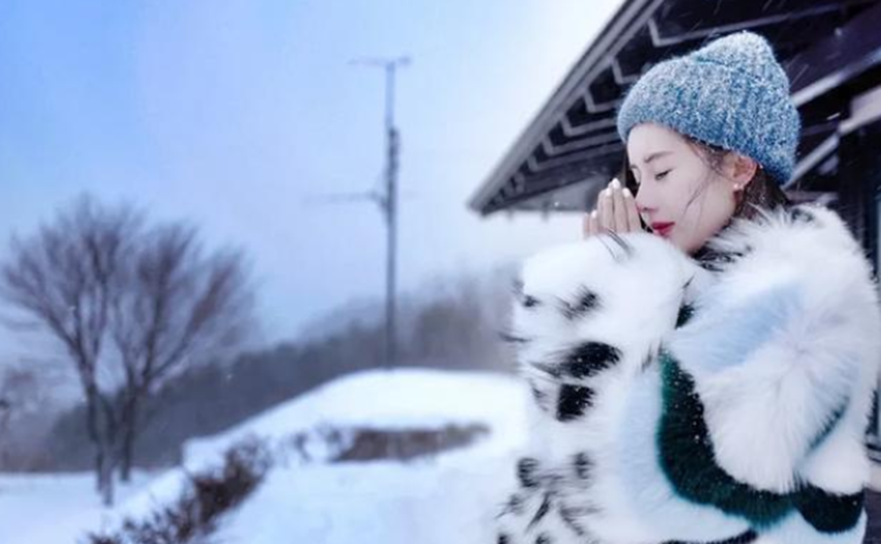 杨幂|“小杨幂”网红韦雪，不满富二代4500万分手费，偷生孩子捞9亿