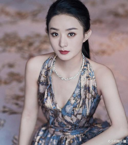 赵丽颖|33岁赵丽颖白裙大片曝光，绰约身姿依旧高挑纤瘦，还是如此的美丽动人