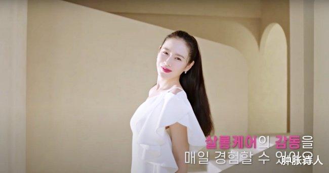 孙艺珍|孙艺珍大露背「躺下性感摸嘴唇」引暴动，热恋玄彬却悲伤发文？