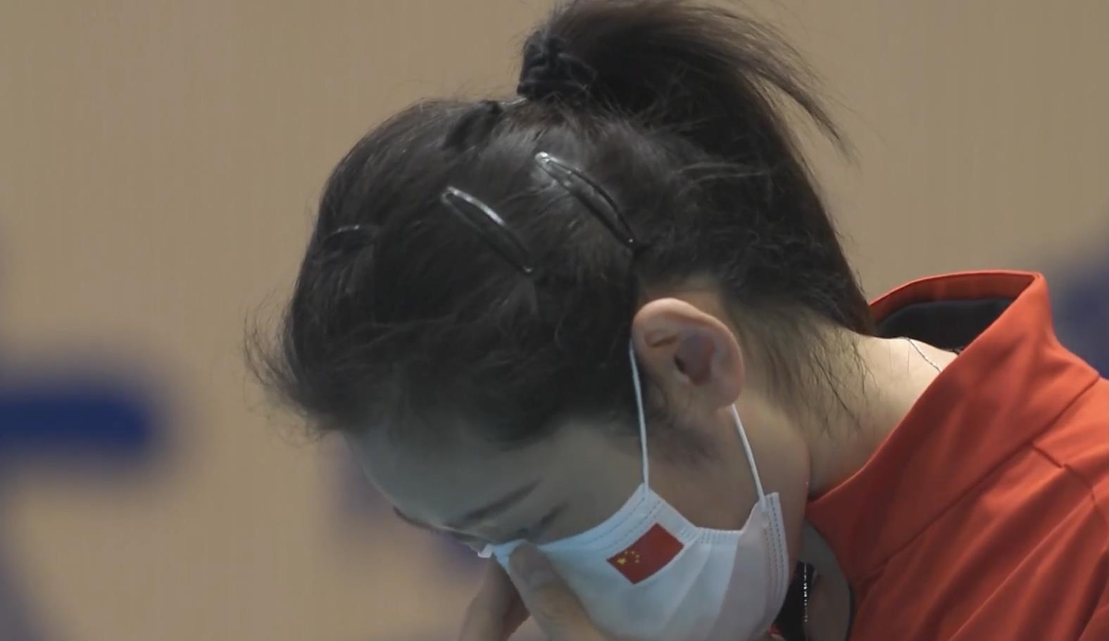 奶球妈咪聊|上海江苏领跑积分榜！丁霞道破辽宁战略放弃原因！朱婷首次谈手术