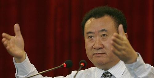 郑州|他无奈撤离楼市，却成了地产圈最被羡慕的人，4年累计套现600亿