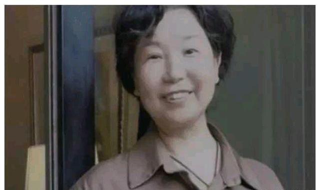 ktv|杜新枝前往KTV给熊磊过生日，熊磊直言：婆婆的声音如同天籁