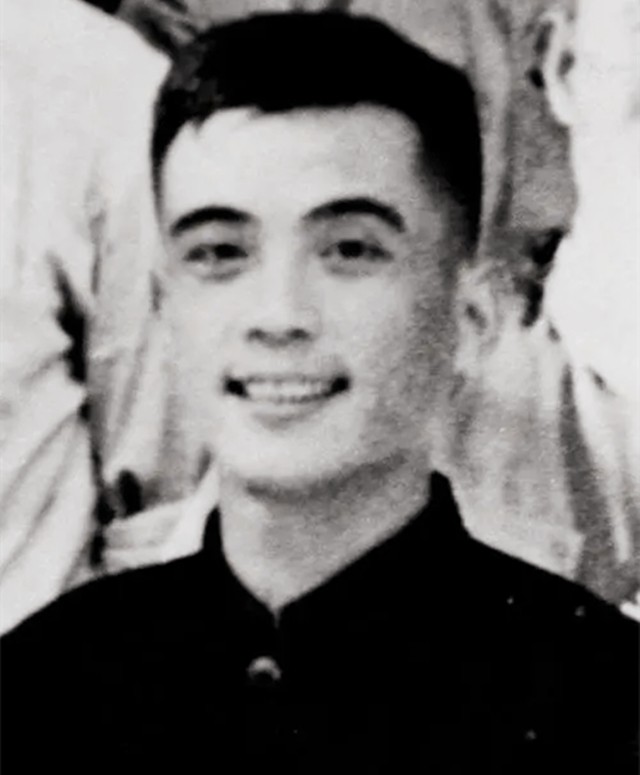 六小龄童|“南猴王”六龄童的葬礼：唐僧送最后一程，上千群众道别