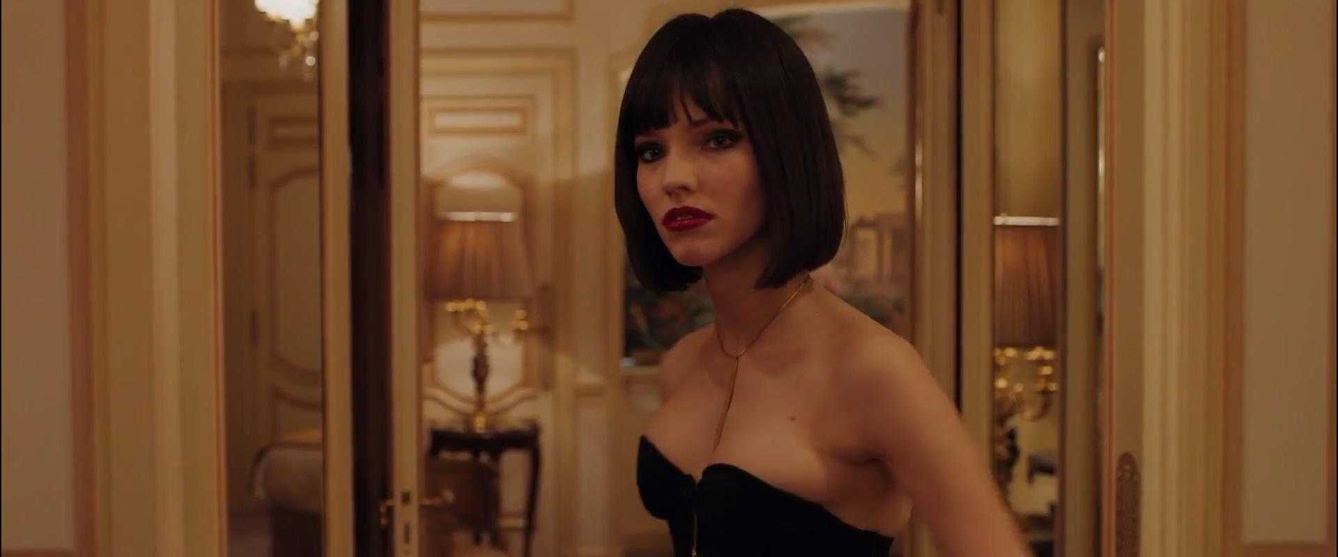 安娜|《安娜》：吕克·贝松最新香艳、刺激、令人赞叹的女杀手动作爽片