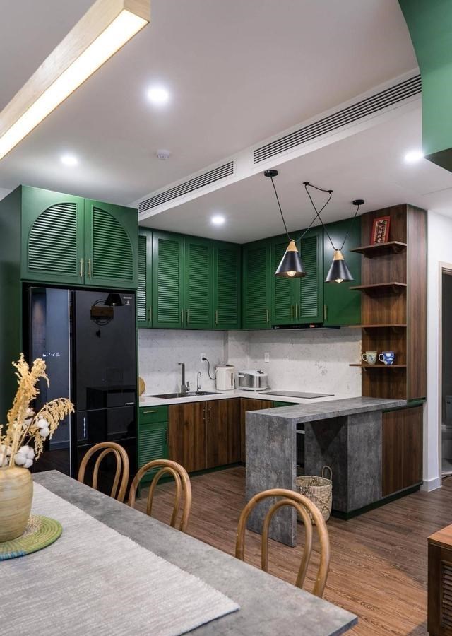 78㎡装出2卧室+书房+衣帽间，并用复古绿填满，小户型值得借鉴